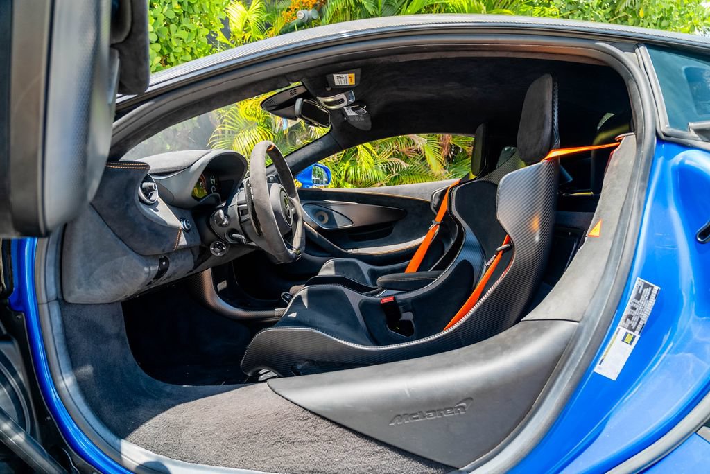 Used 2019 McLaren 600LT RWD image 50