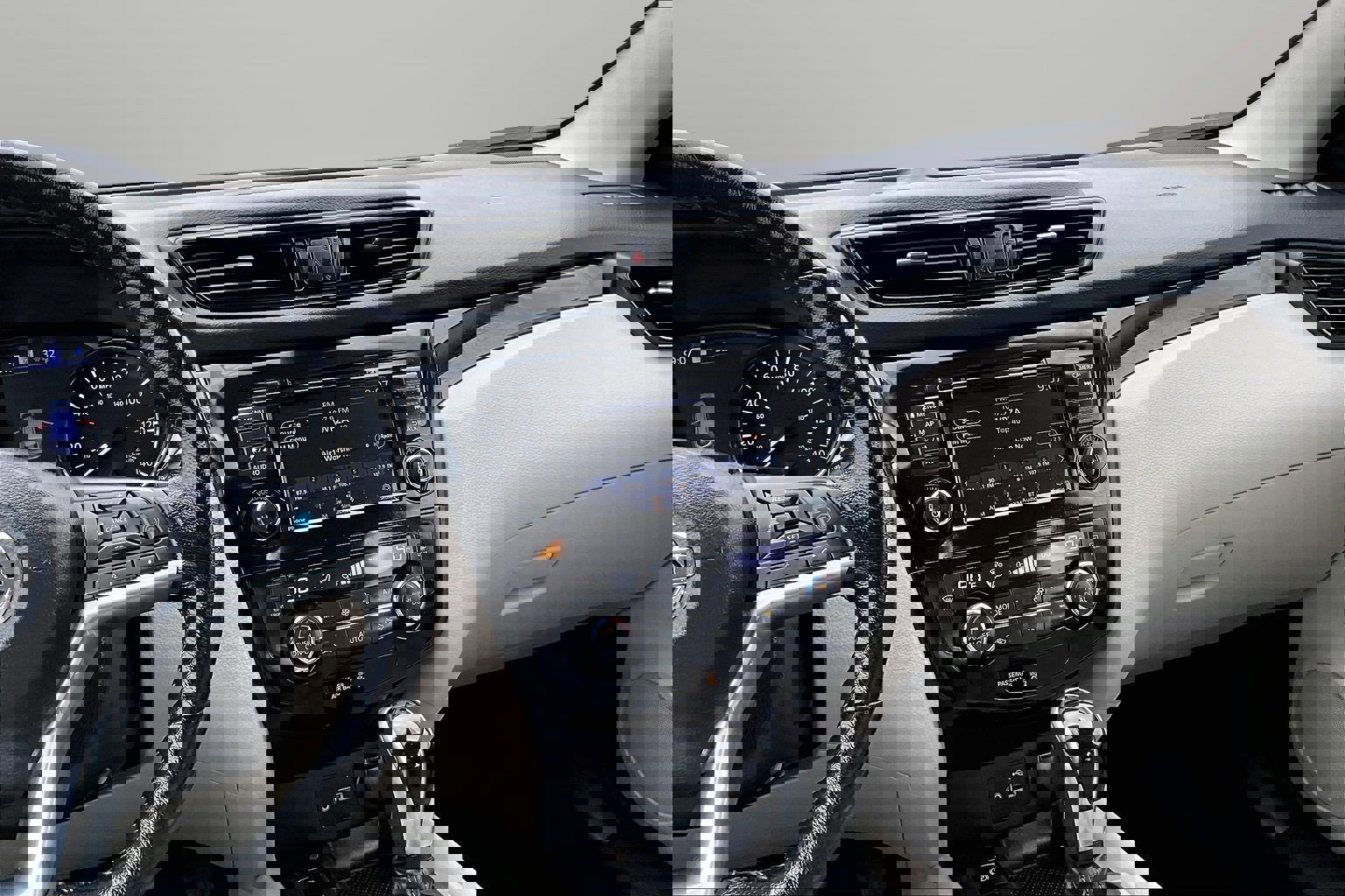 Used 2022 Nissan Rogue Sport SL w/ Premium Package image 6