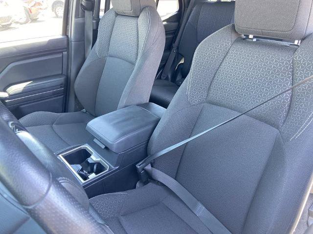 Used 2025 Toyota 4Runner SR5 AWD/4WD image 14