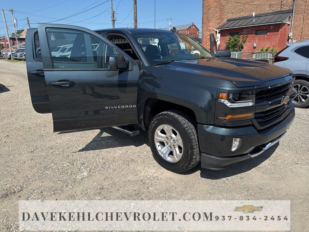 Used 2018 Chevrolet Silverado 1500 LT w/ All Star Edition image 34