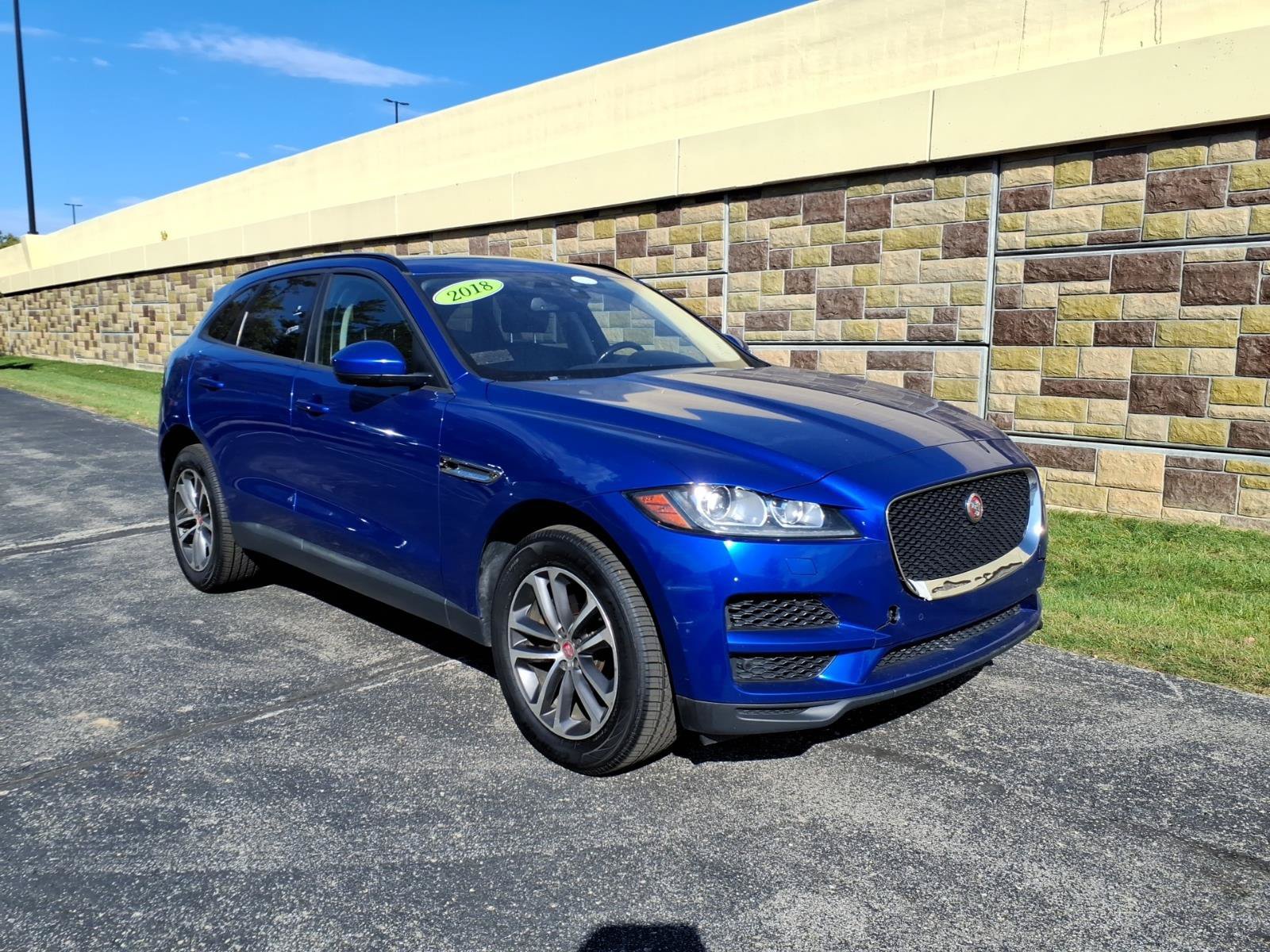 Used 2018 Jaguar F-PACE Premium AWD/4WD image 2