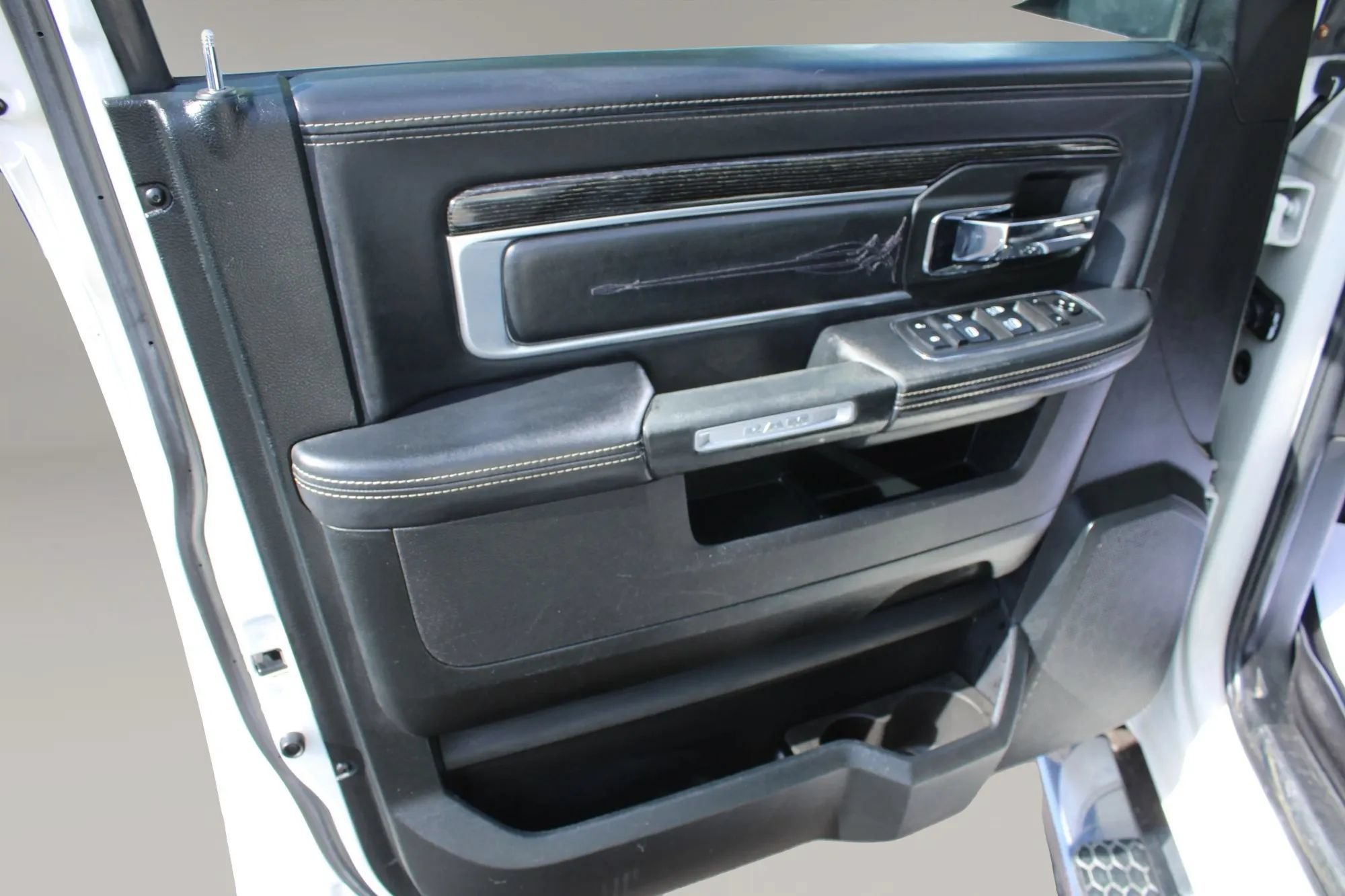 Used 2017 RAM 1500 Limited AWD/4WD image 14