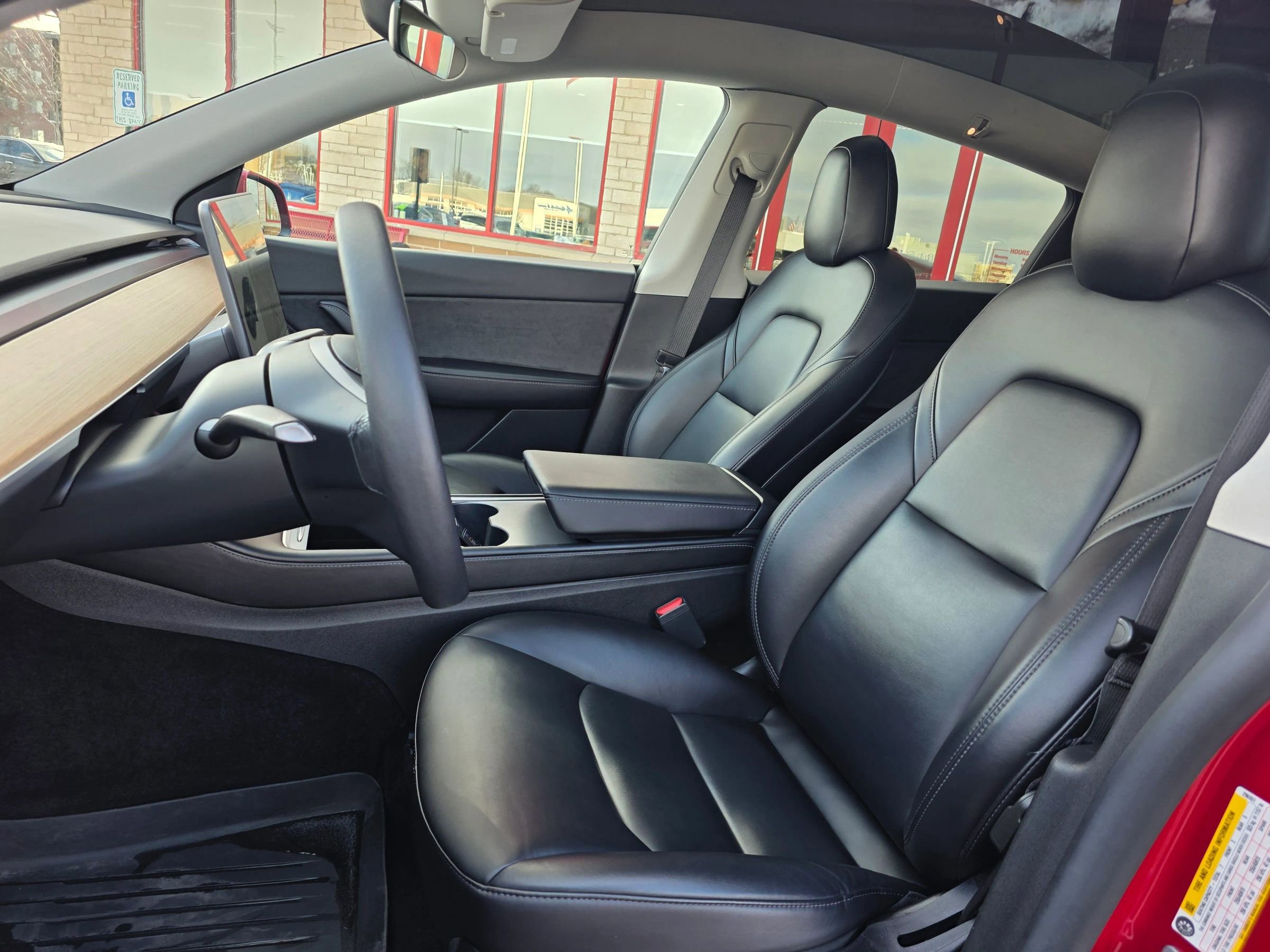 Used 2021 Tesla Model Y Long Range image 10