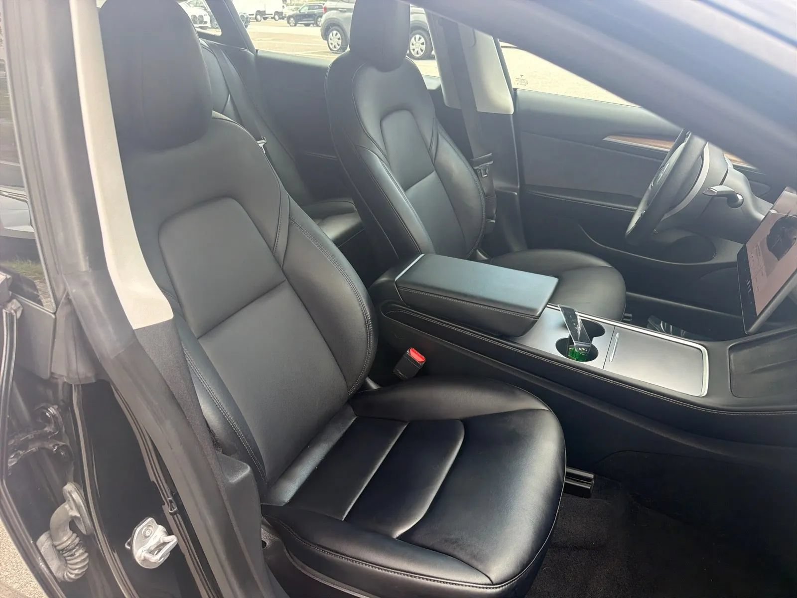 Used 2022 Tesla Model 3 Standard Range RWD image 18