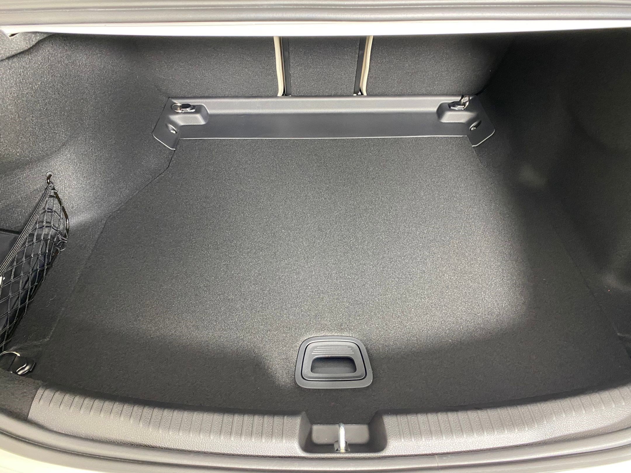 Used 2025 Mercedes-Benz C 300 4MATIC Sedan image 28