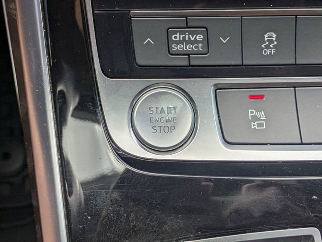 Used 2020 Audi Q8 Premium Plus w/ Premium Plus Package AWD/4WD image 34