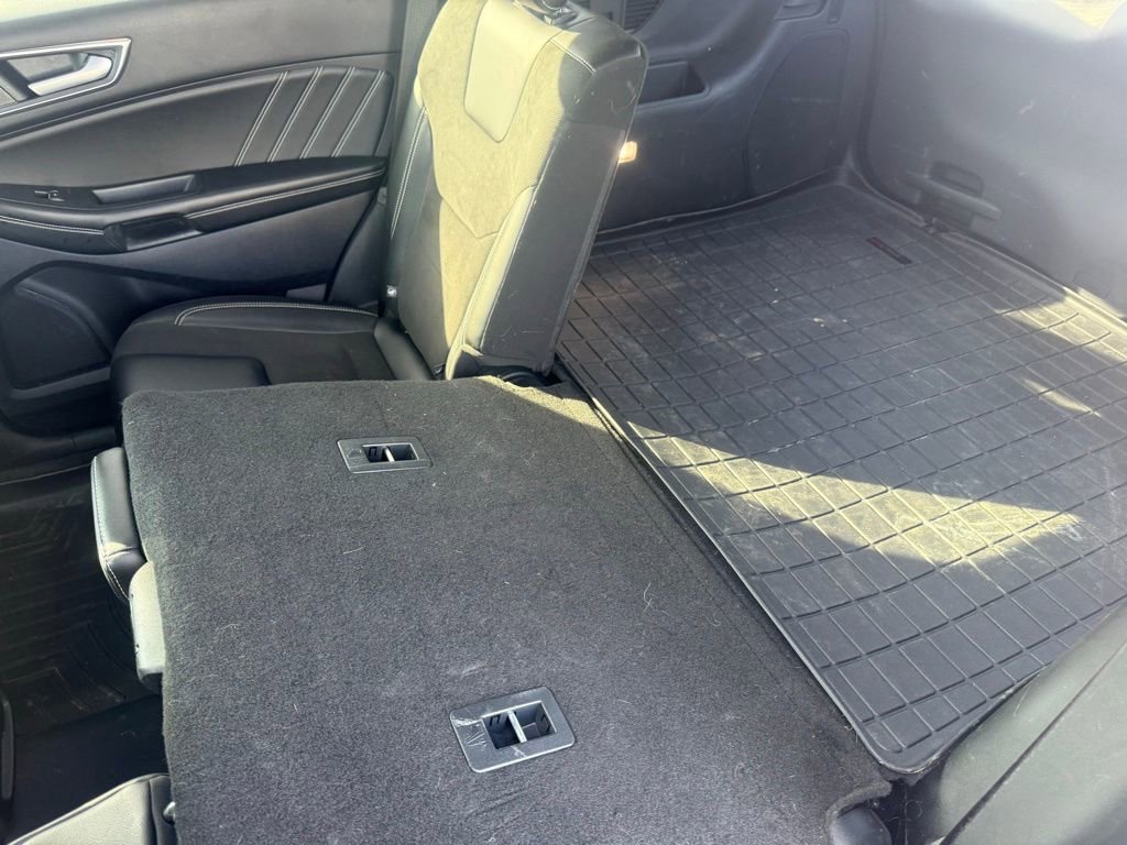 Used 2019 Ford Explorer Limited w/ Class III Trailer Tow Package image 28