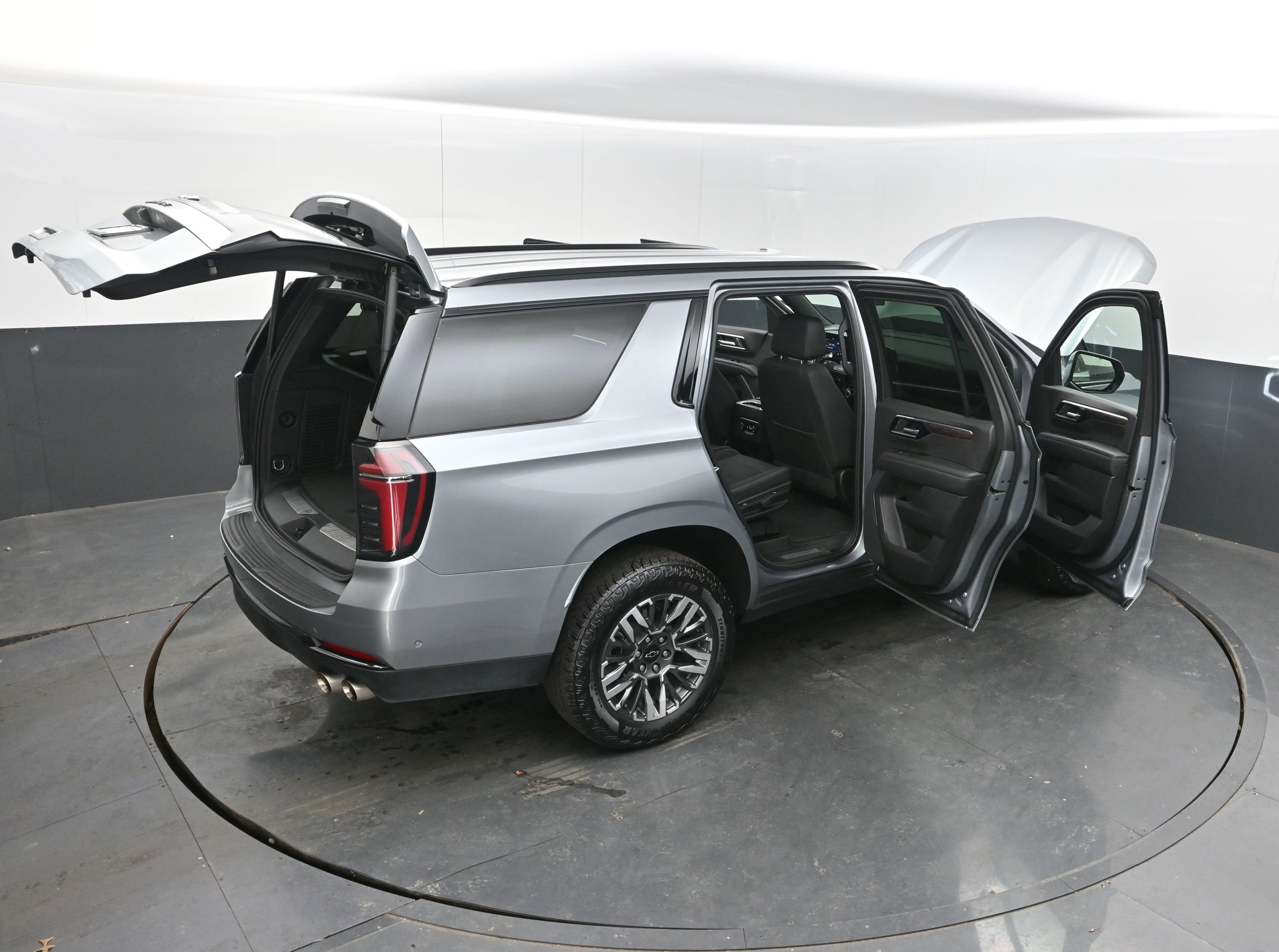 Certified 2025 Chevrolet Tahoe Z71 image 46