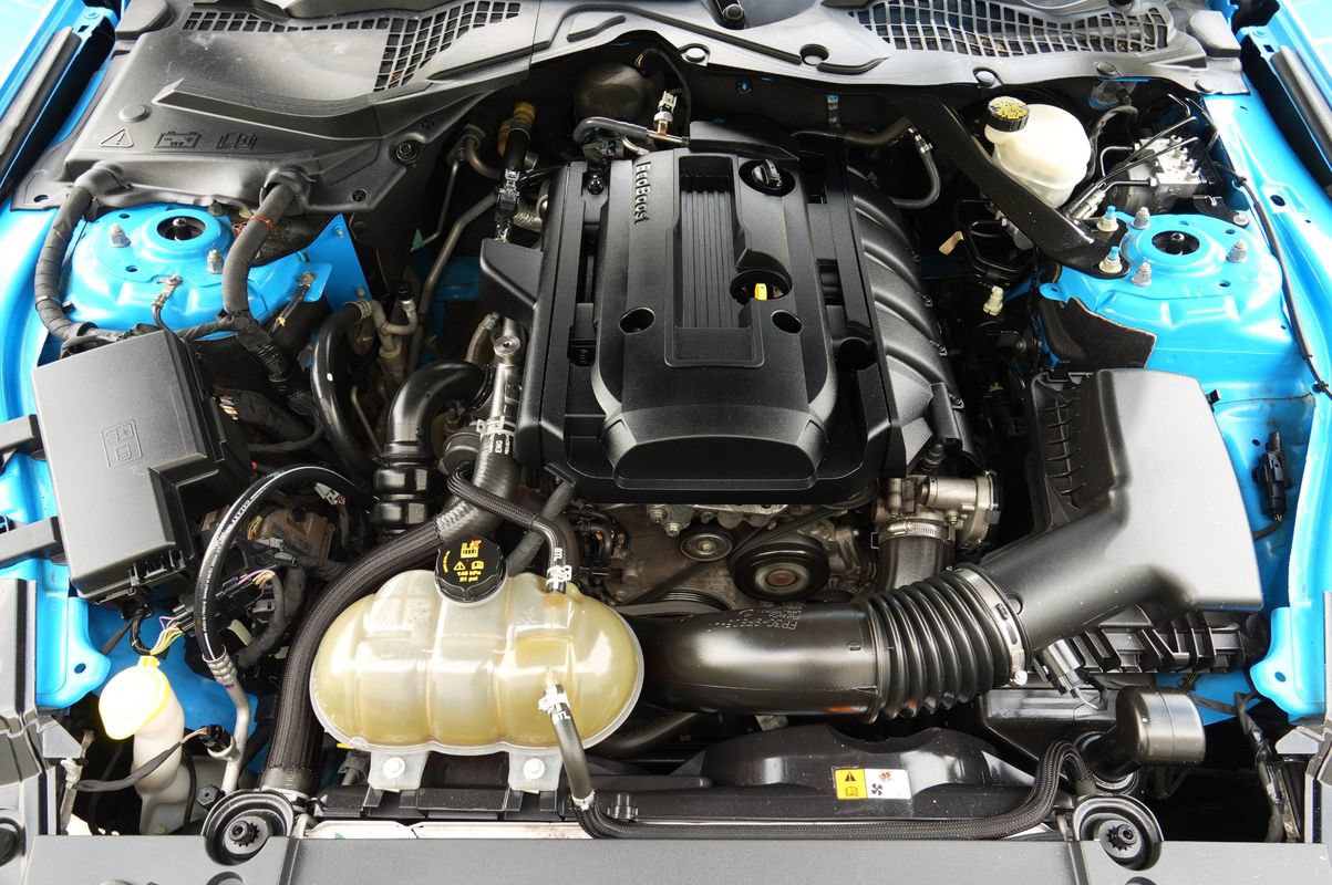Used 2017 Ford Mustang Premium RWD image 36