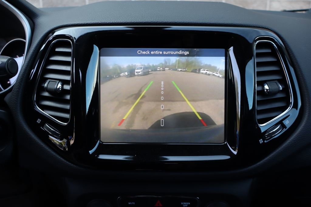 Used 2019 Jeep Compass Limited AWD/4WD image 20