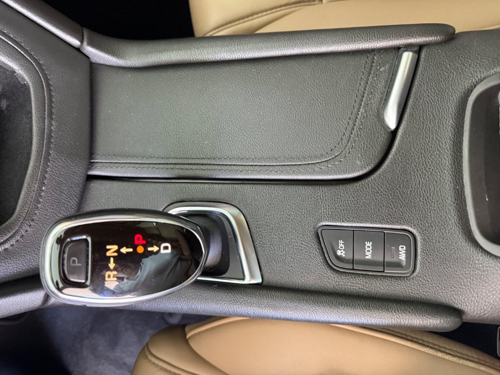 Used 2018 Cadillac XT5 Platinum w/ Driver Assist Package AWD/4WD image 20