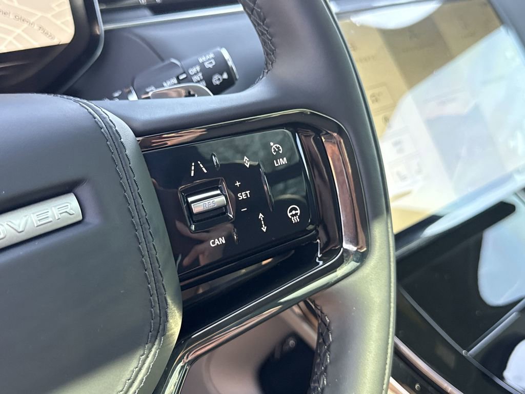 New 2025 Land Rover Range Rover Sport Dynamic SE image 26