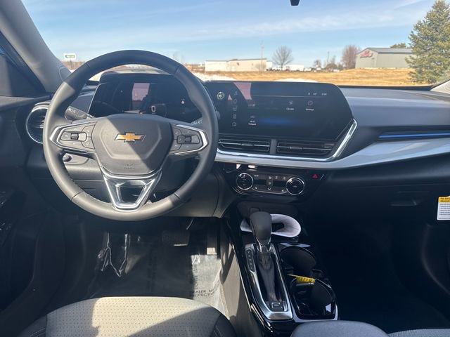 New 2026 Chevrolet Trax LT w/ Sunroof Package FWD image 13