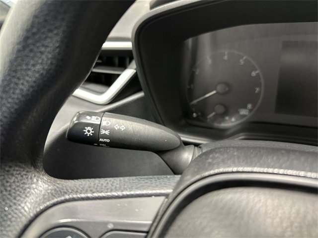 Used 2023 Toyota Corolla LE image 18