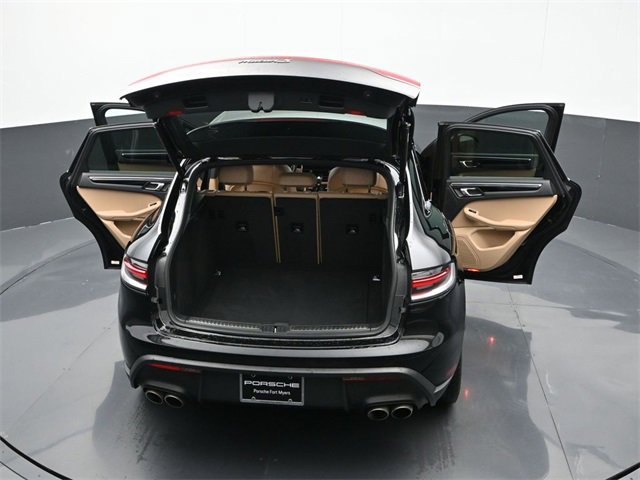 Used 2023 Porsche Macan S image 30