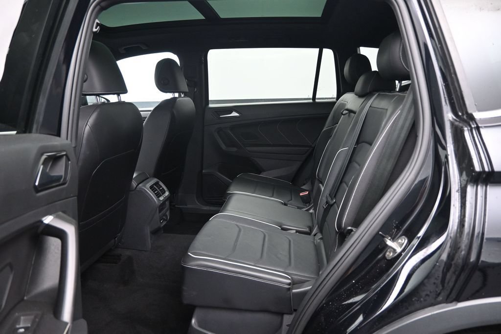 Used 2022 Volkswagen Tiguan SEL R-Line AWD/4WD image 27