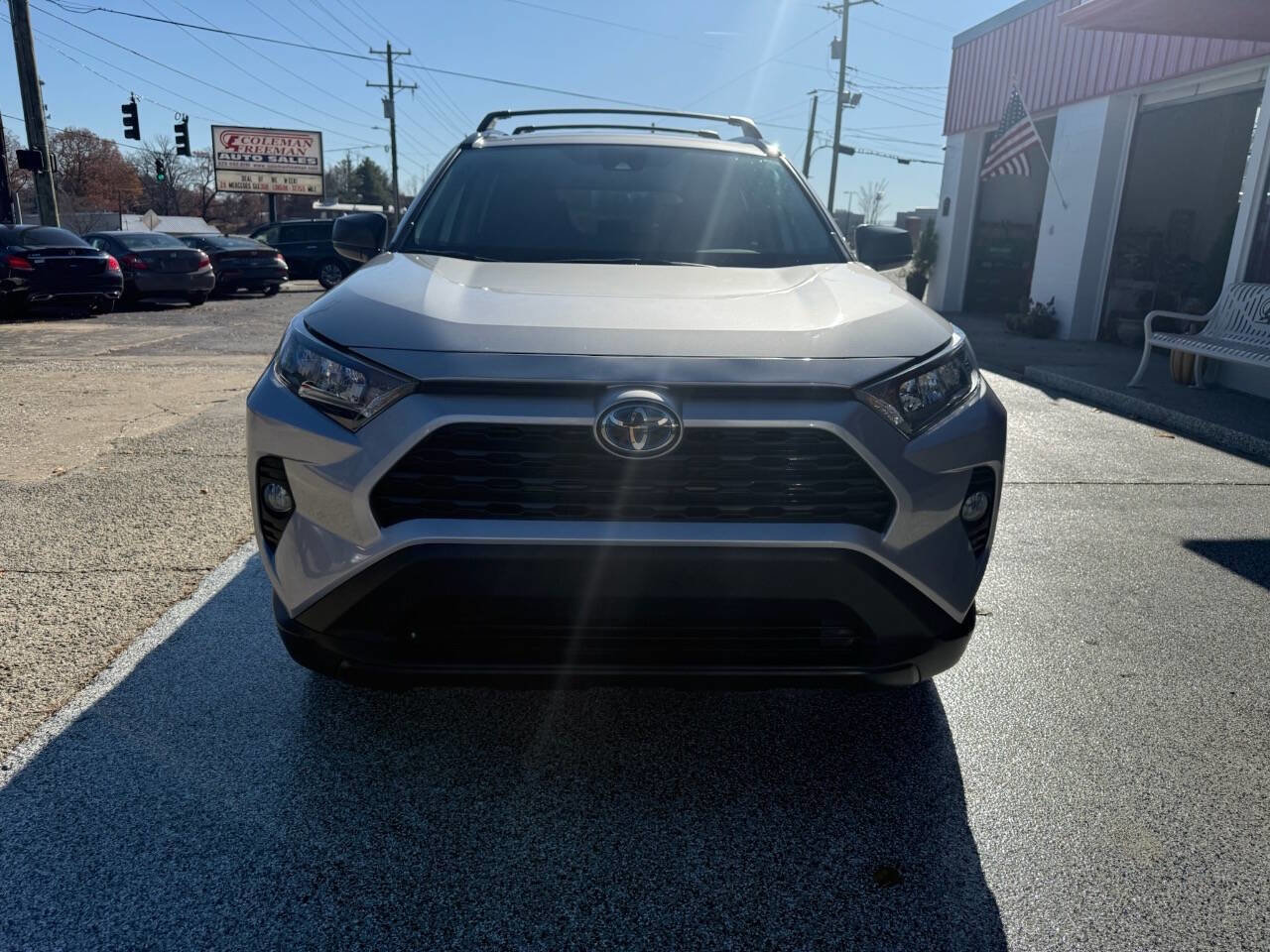 Used 2021 Toyota RAV4 LE image 16