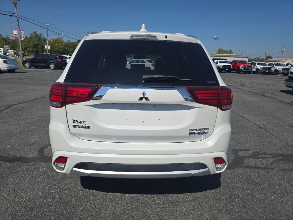 Used 2018 Mitsubishi Outlander SEL image 5