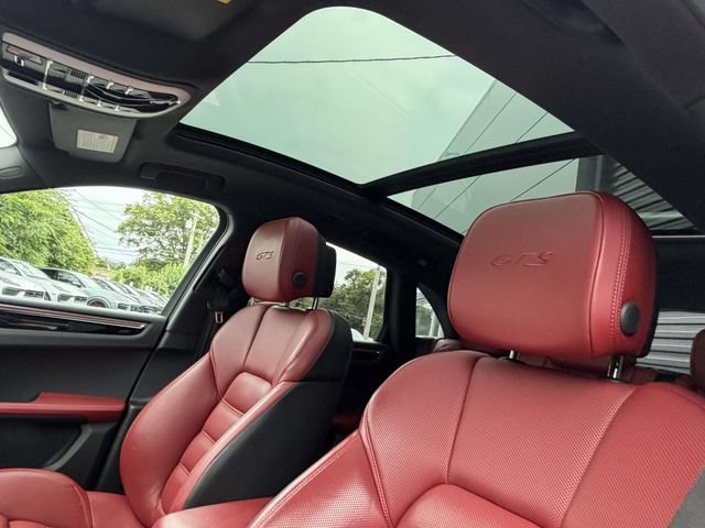Certified 2024 Porsche Macan GTS AWD/4WD image 14