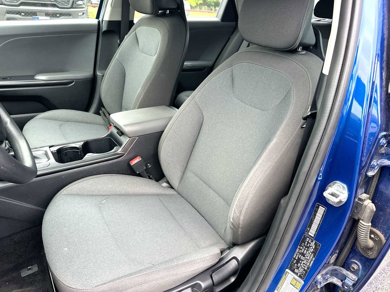 Used 2025 Kia K4 LXS image 17