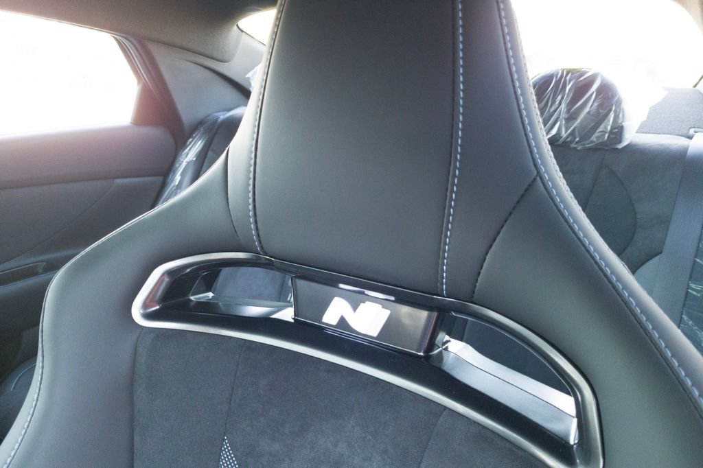 New 2026 Hyundai Elantra N FWD image 15