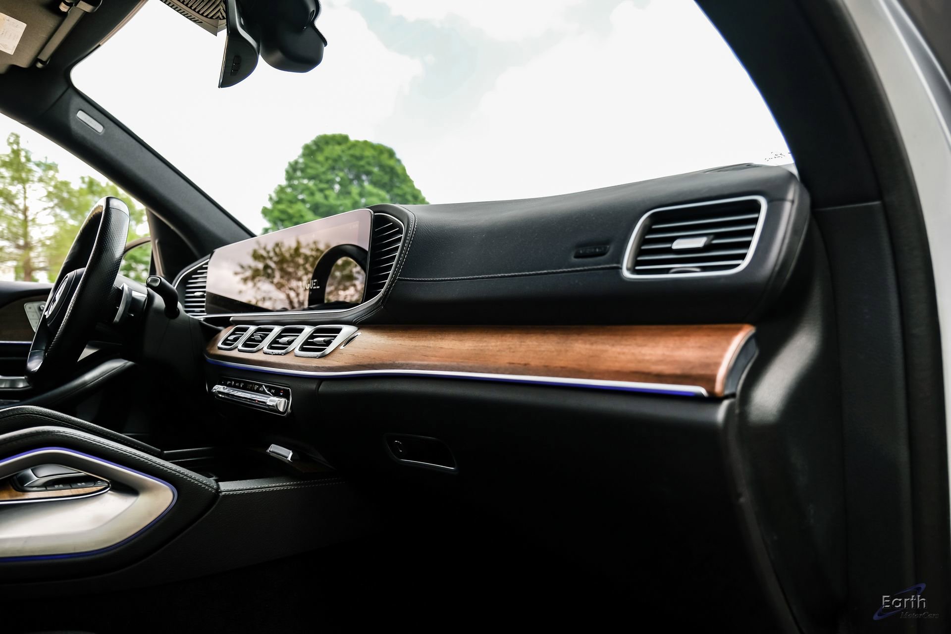 Used 2025 Mercedes-Benz GLS 580 4MATIC image 45