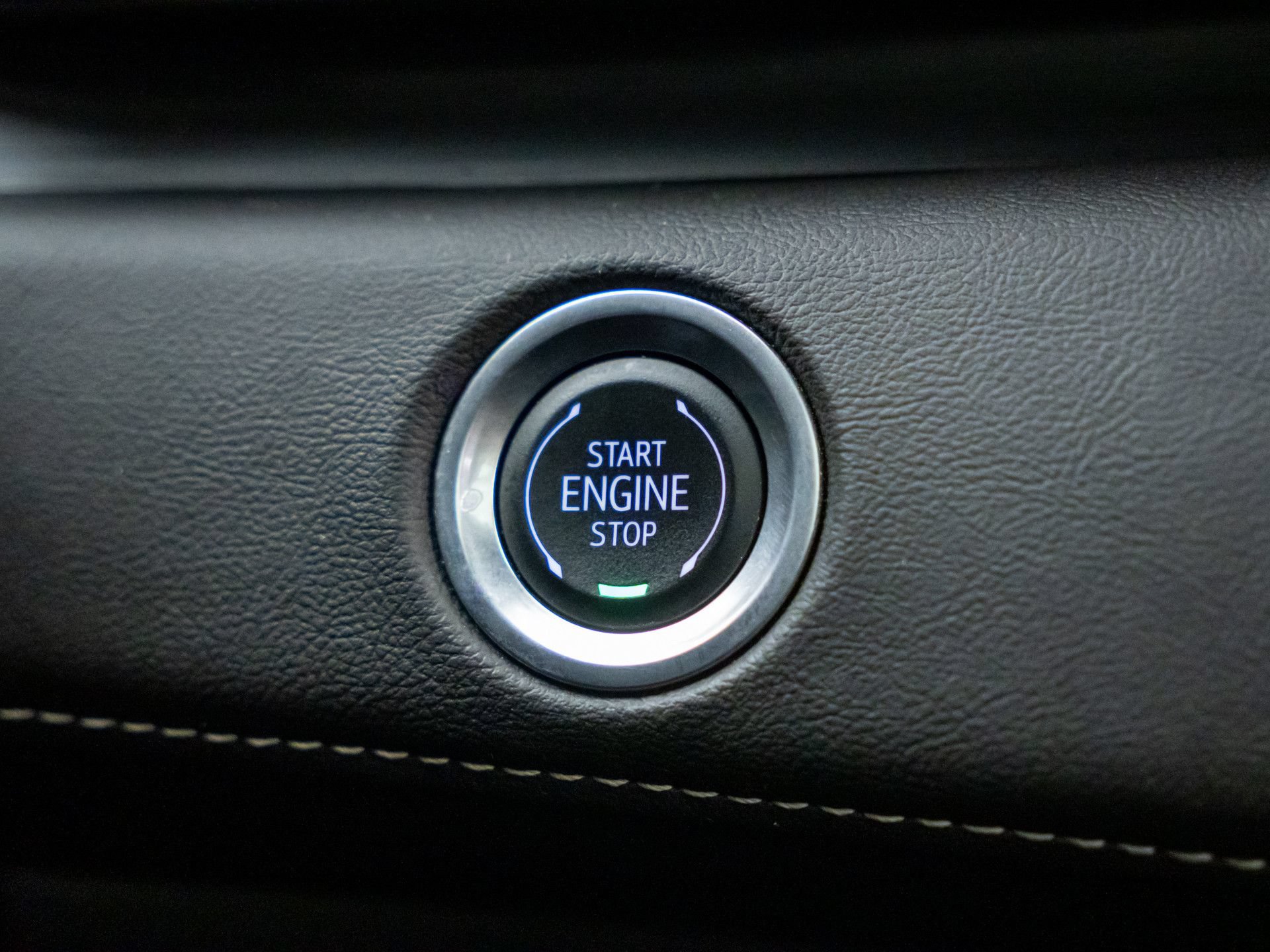 Certified 2024 Cadillac Escalade Sport w/ Touring Package AWD/4WD image 30
