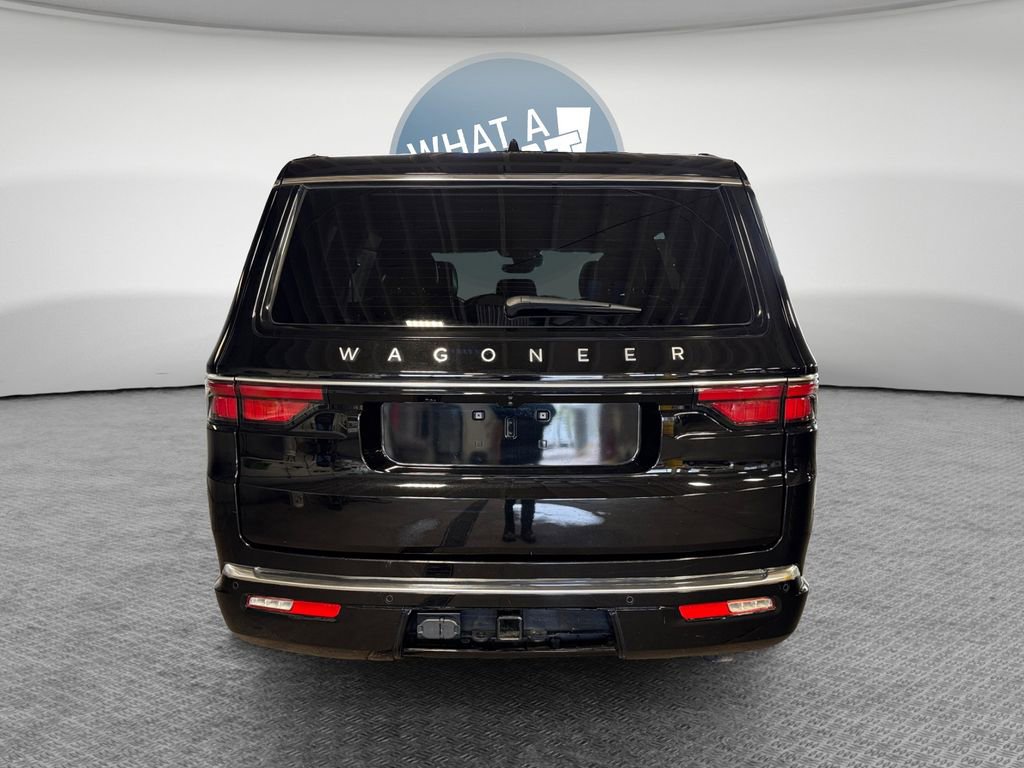 Used 2024 Jeep Wagoneer 4WD image 5
