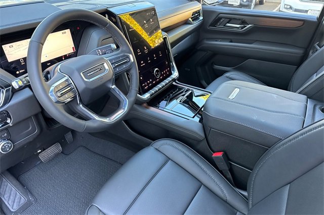 New 2026 GMC Yukon XL Denali w/ Sun & Power Step Package image 10