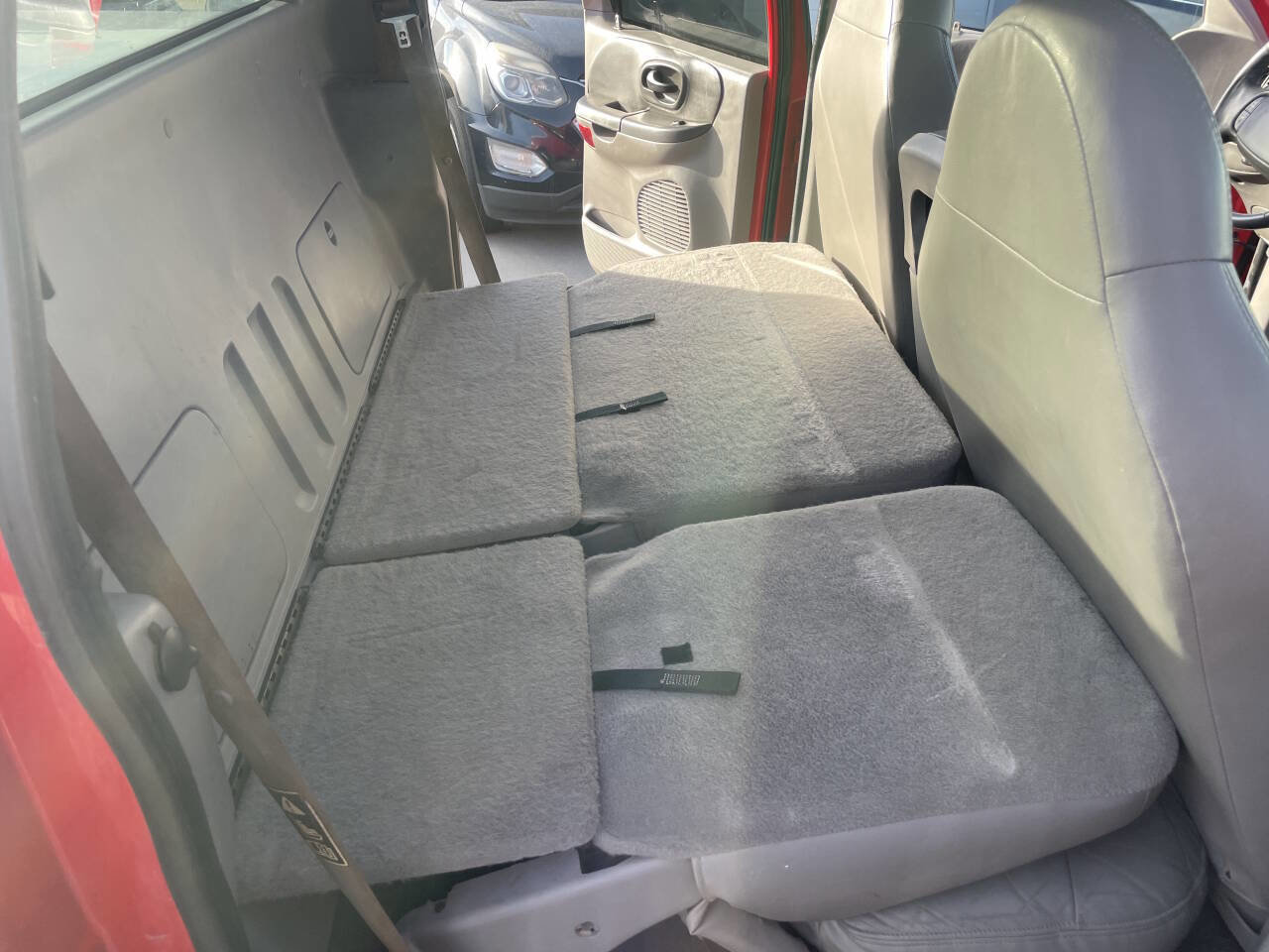 Used 2001 Ford F150 4x4 SuperCrew image 25