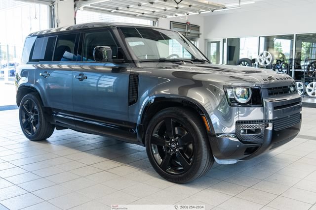 Used 2025 Land Rover Defender 110 V8 AWD/4WD image 1