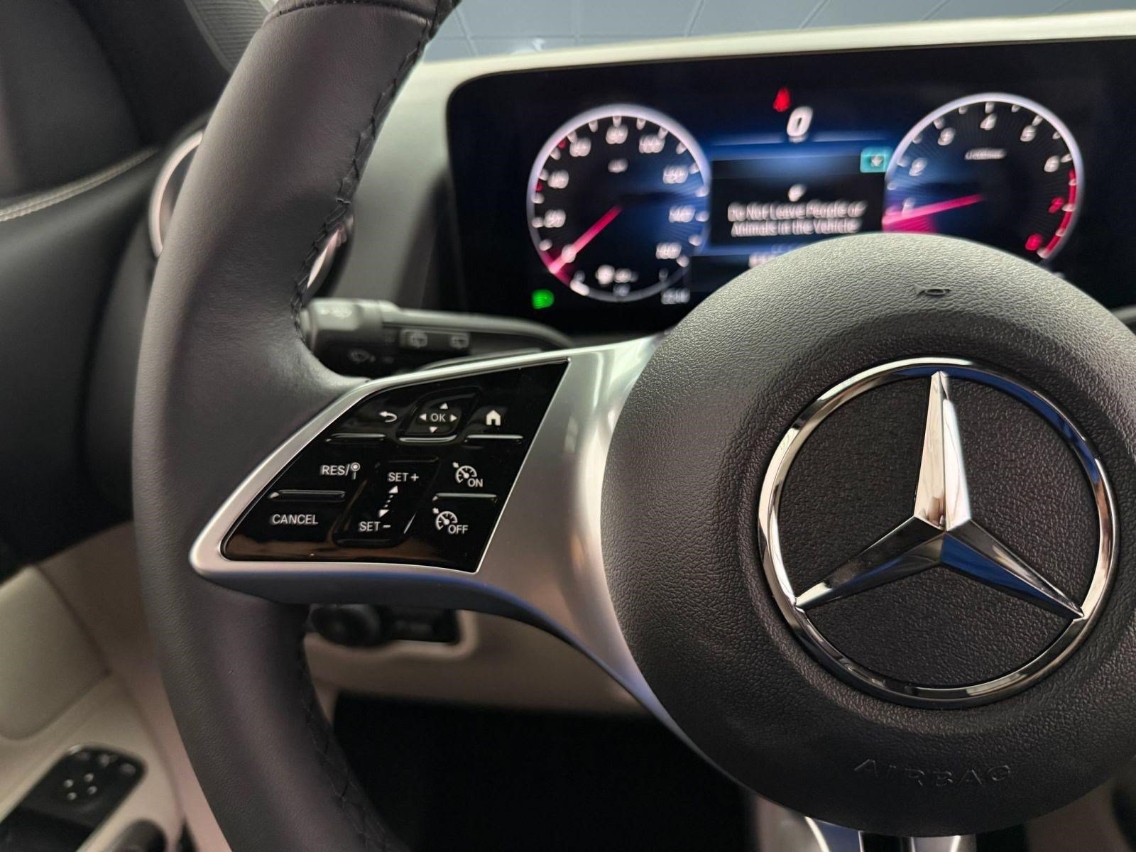 Used 2026 Mercedes-Benz GLB 250 image 13