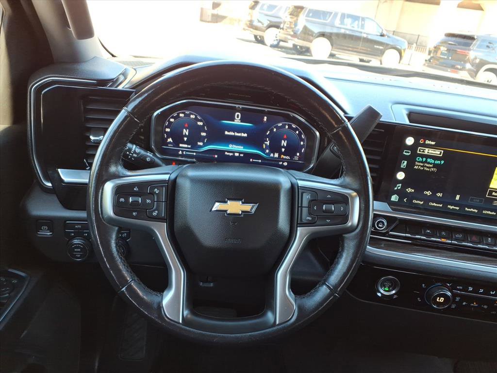 Used 2022 Chevrolet Silverado 1500 LT image 15