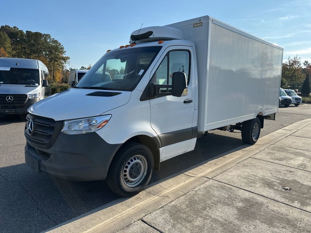 Used 2022 Mercedes-Benz Sprinter 3500 image 3