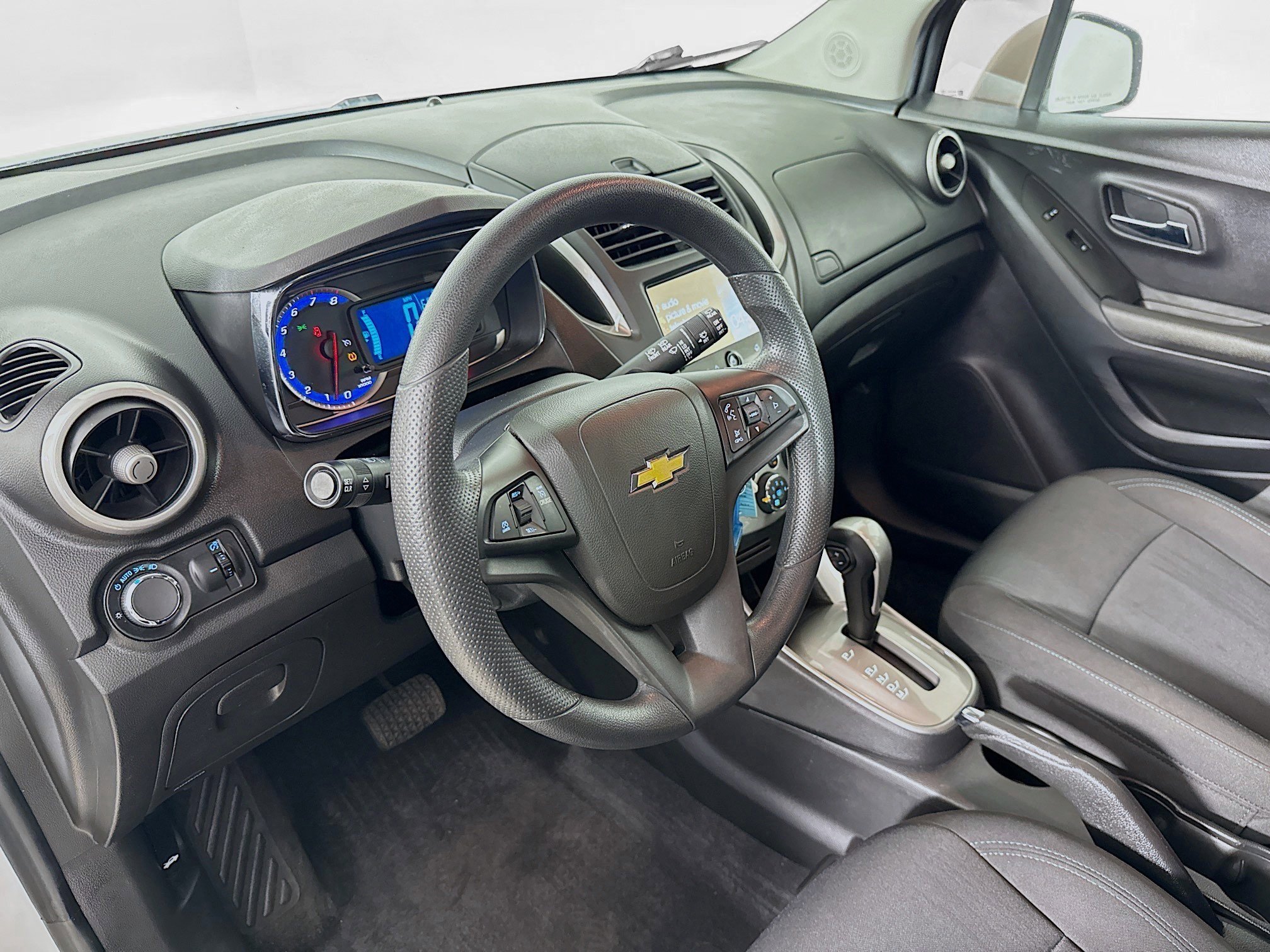Used 2016 Chevrolet Trax LT image 8