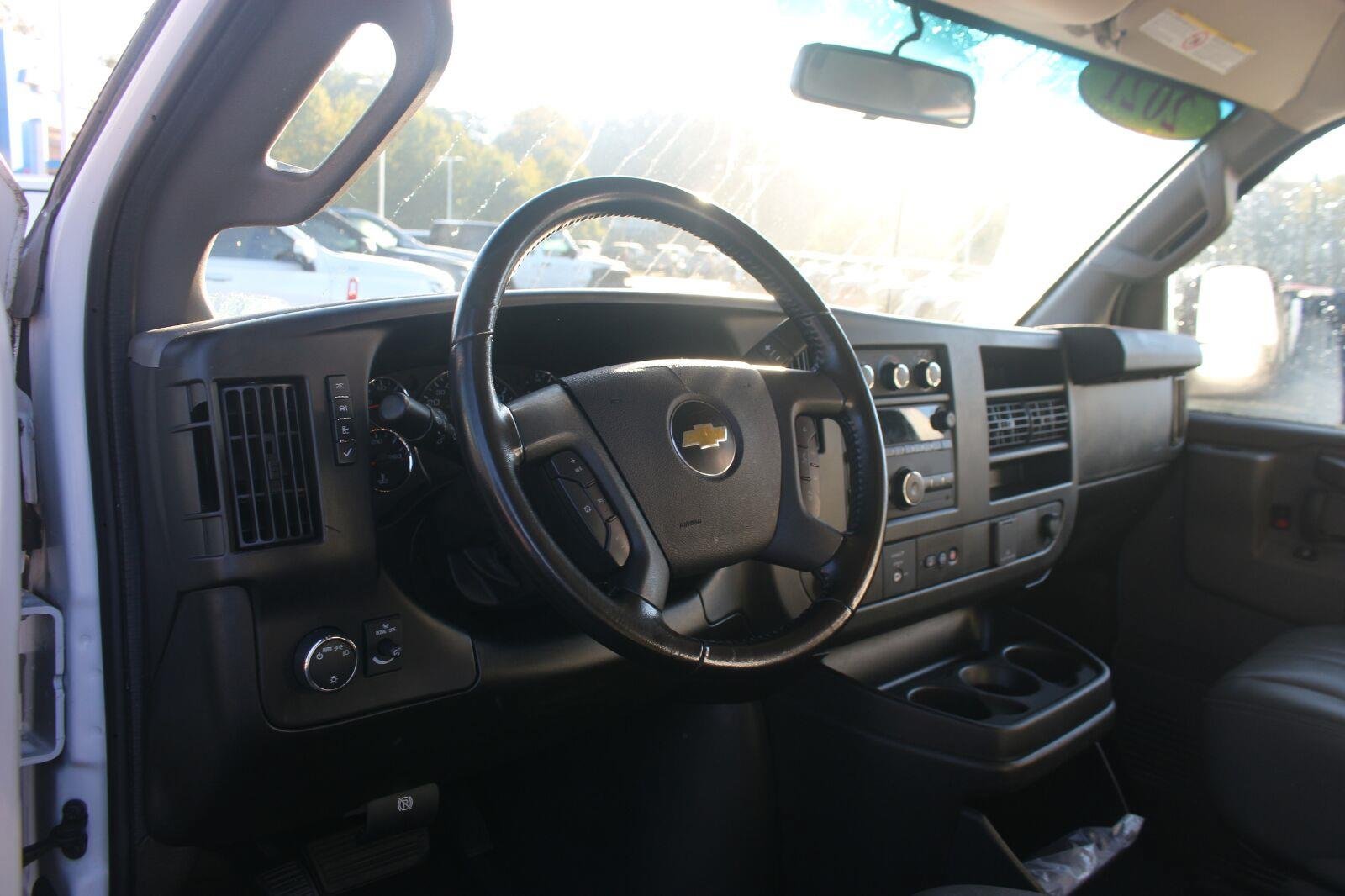 Used 2021 Chevrolet Express 2500 Extended w/ Driver Convenience Package RWD image 17
