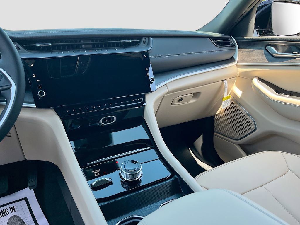 New 2026 Jeep Grand Cherokee L Limited AWD/4WD image 20