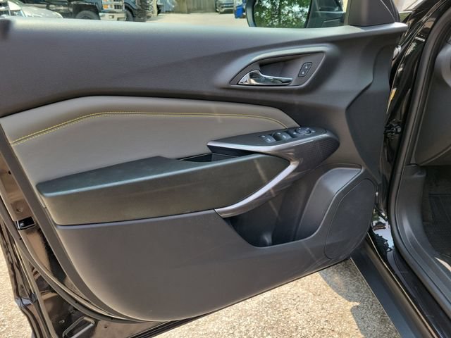 Used 2025 Chevrolet Trax ACTIV w/ Sunroof Package FWD image 15