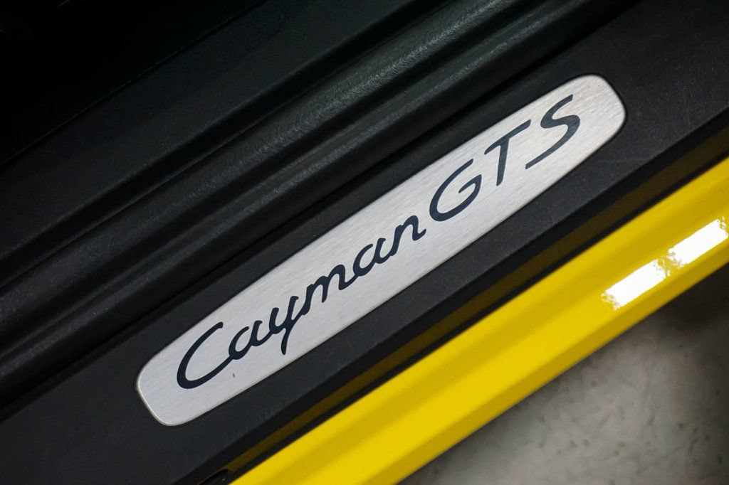 Used 2019 Porsche 718 Cayman RWD image 54