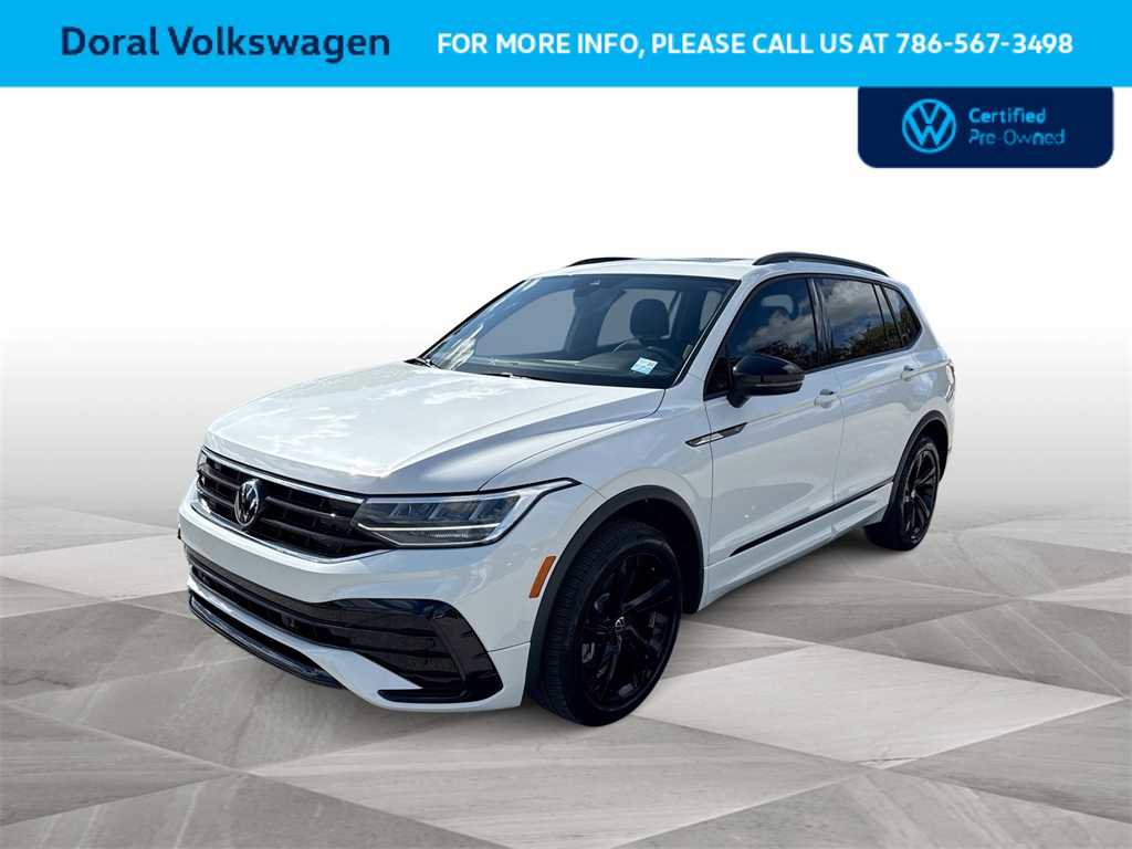 Certified 2024 Volkswagen Tiguan SE R-Line image 4