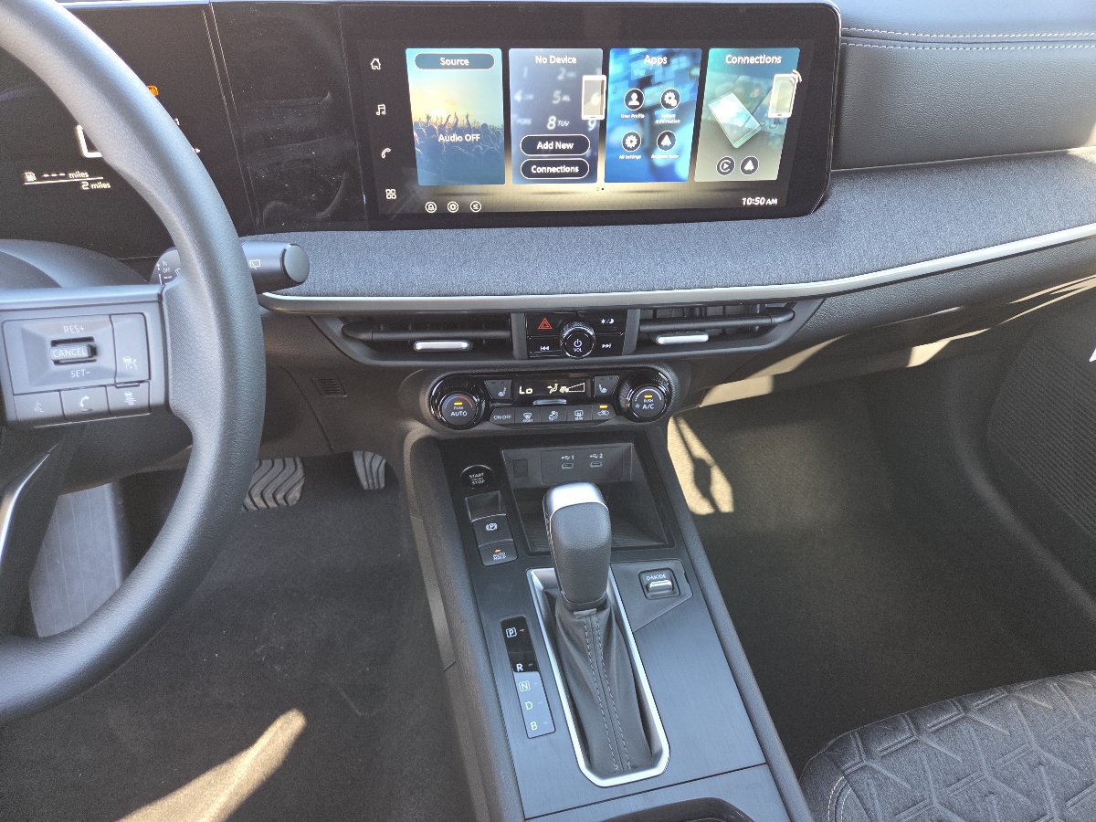 New 2027 Nissan Kicks SV w/ SV Premium Package AWD/4WD image 36