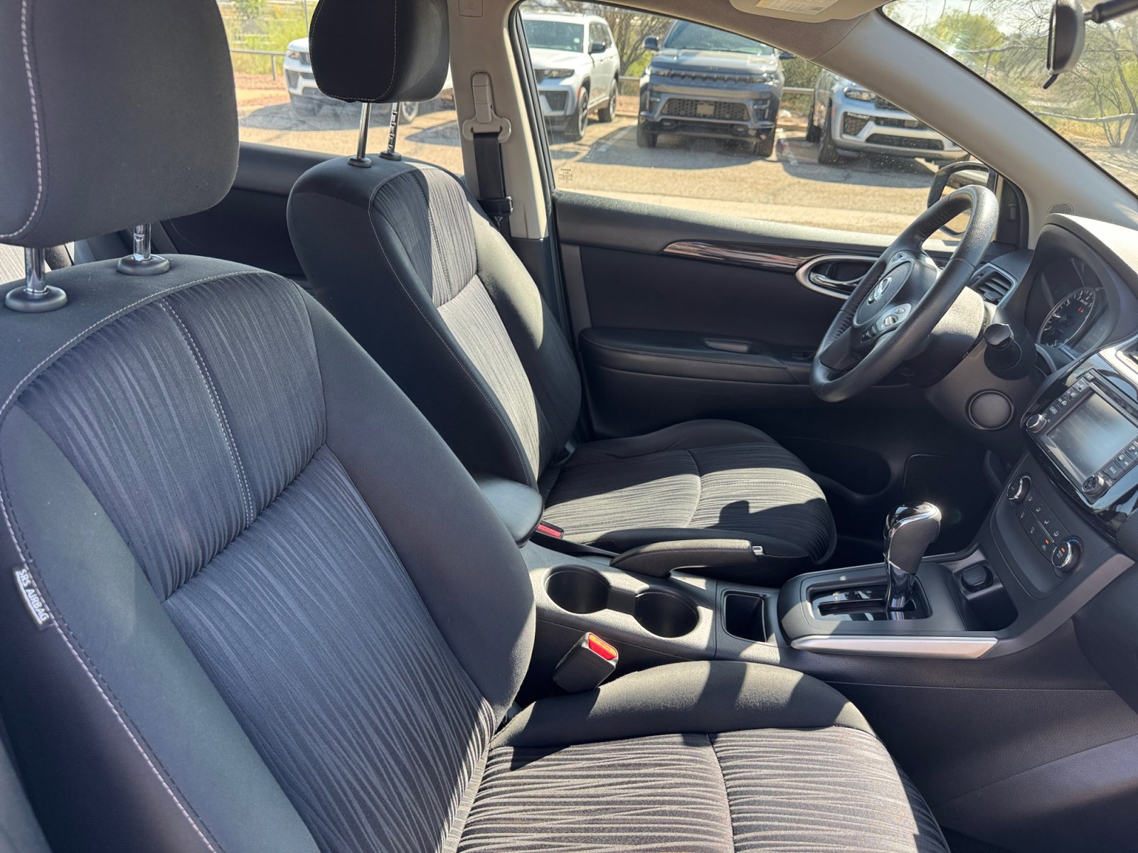 Used 2017 Nissan Sentra SV w/ Driver's Assist Package FWD image 19