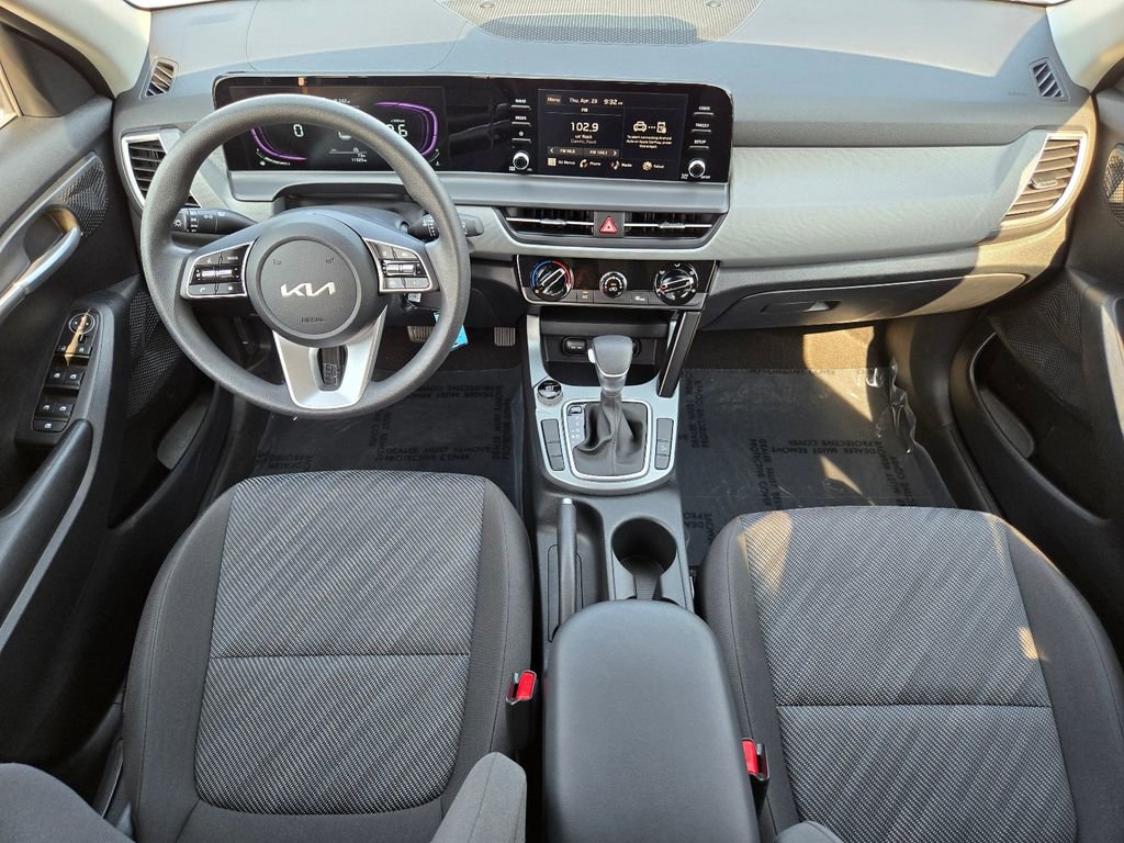 Certified 2026 Kia Seltos LX FWD image 19