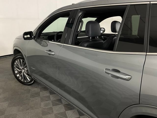 Used 2025 Buick Enclave Avenir w/ Super Cruise Package AWD/4WD image 41