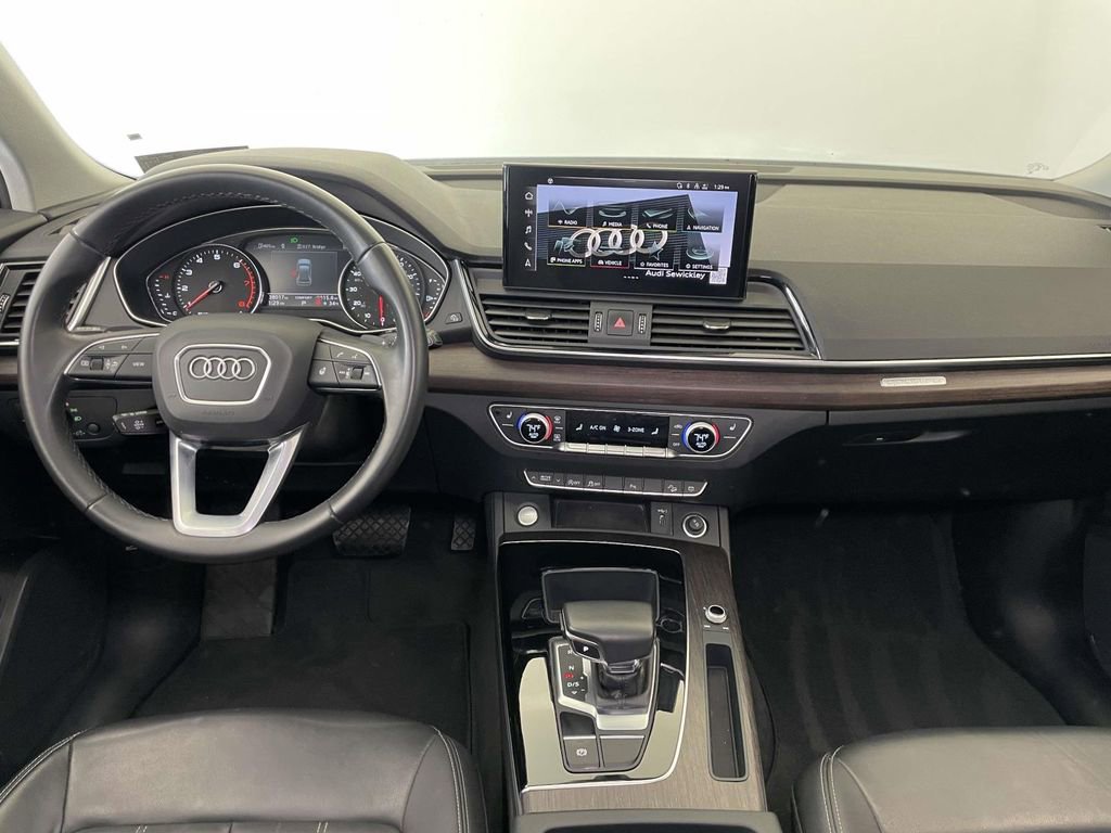 Certified 2023 Audi Q5 2.0T Premium w/ Convenience Package image 26