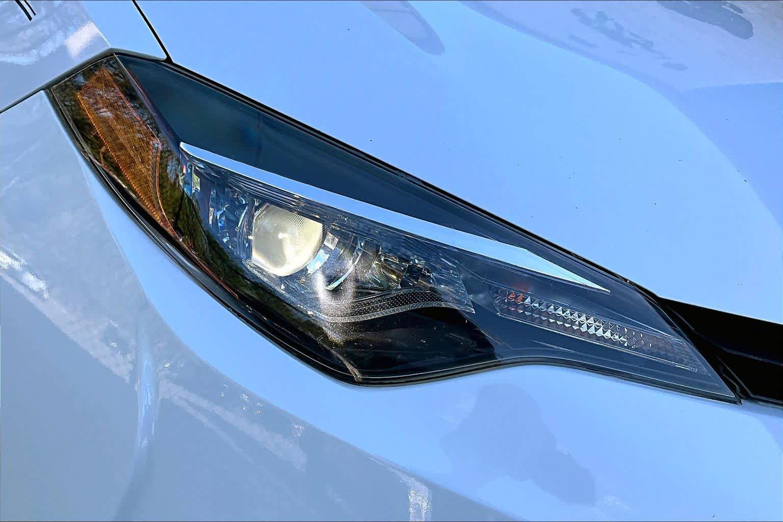 Certified 2019 Toyota Corolla LE FWD image 27