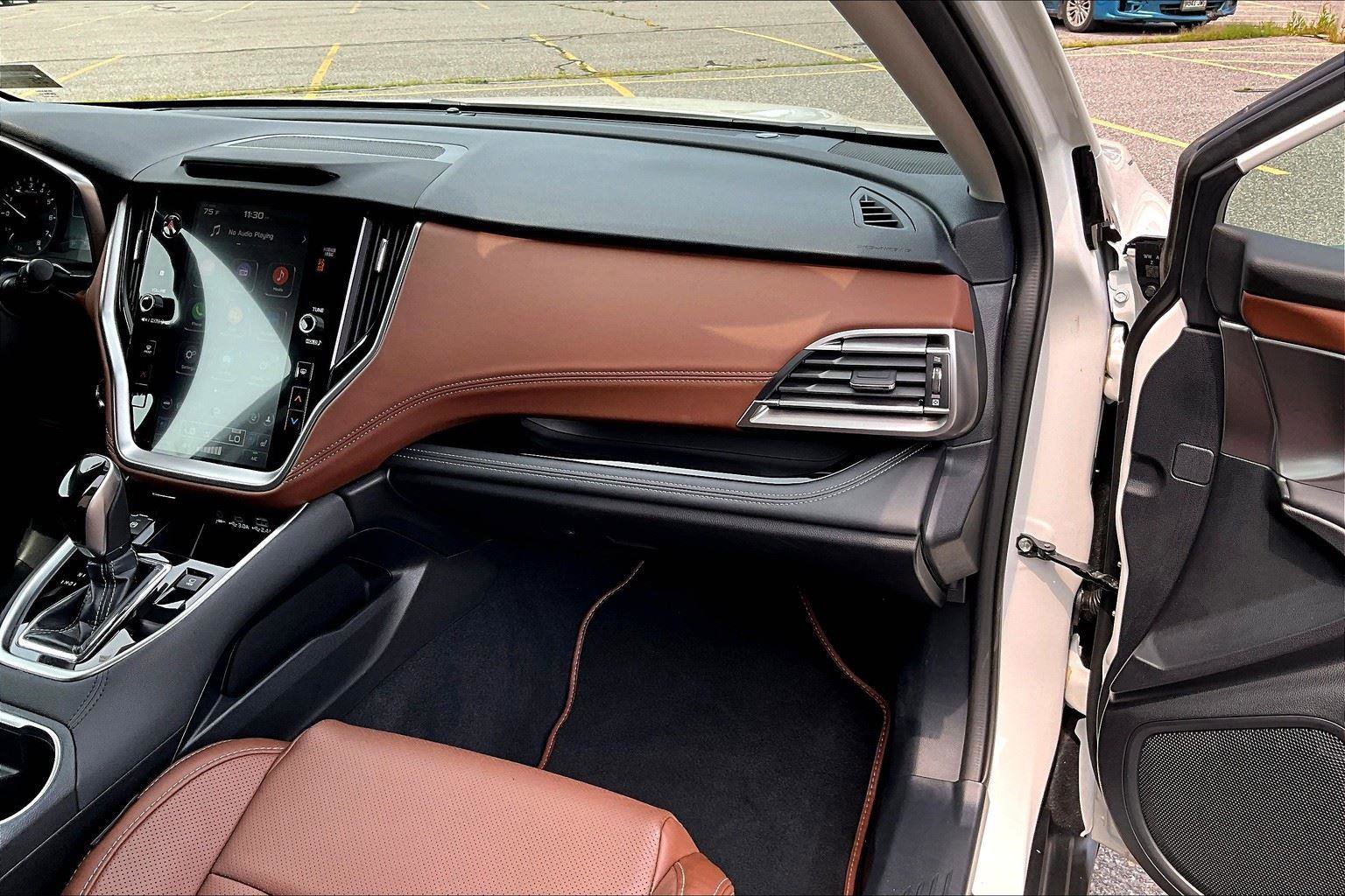 Used 2025 Subaru Outback Touring XT image 17