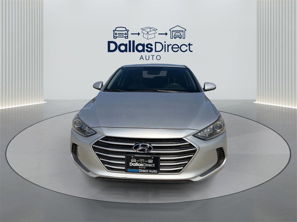 Used 2017 Hyundai Elantra SE image 3
