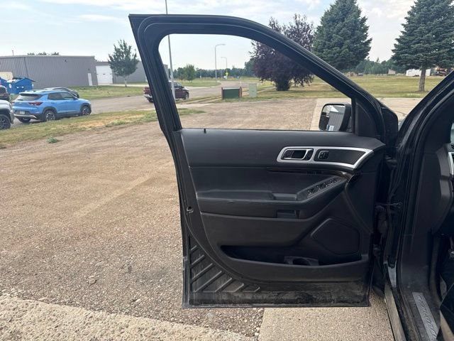 Used 2015 Ford Explorer Limited w/ Equipment Group 301A AWD/4WD image 20