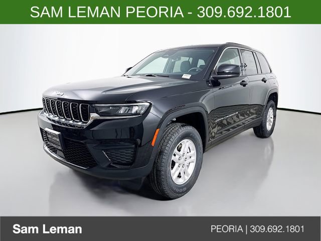 New 2025 Jeep Grand Cherokee Laredo image 3